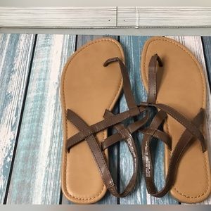 Brown sandal with strap